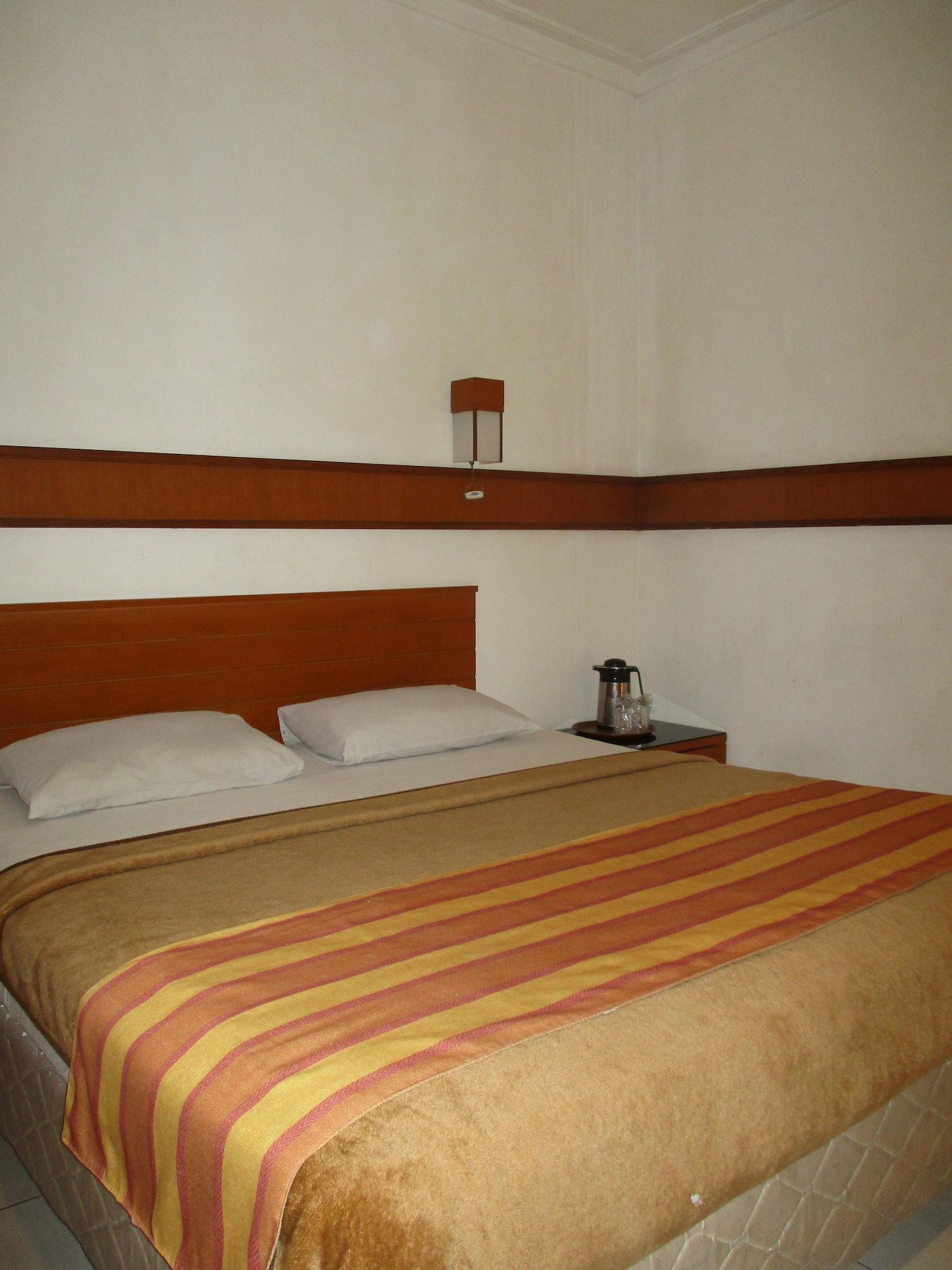Hotel Caravan Tanah Abang Yakarta Exterior foto