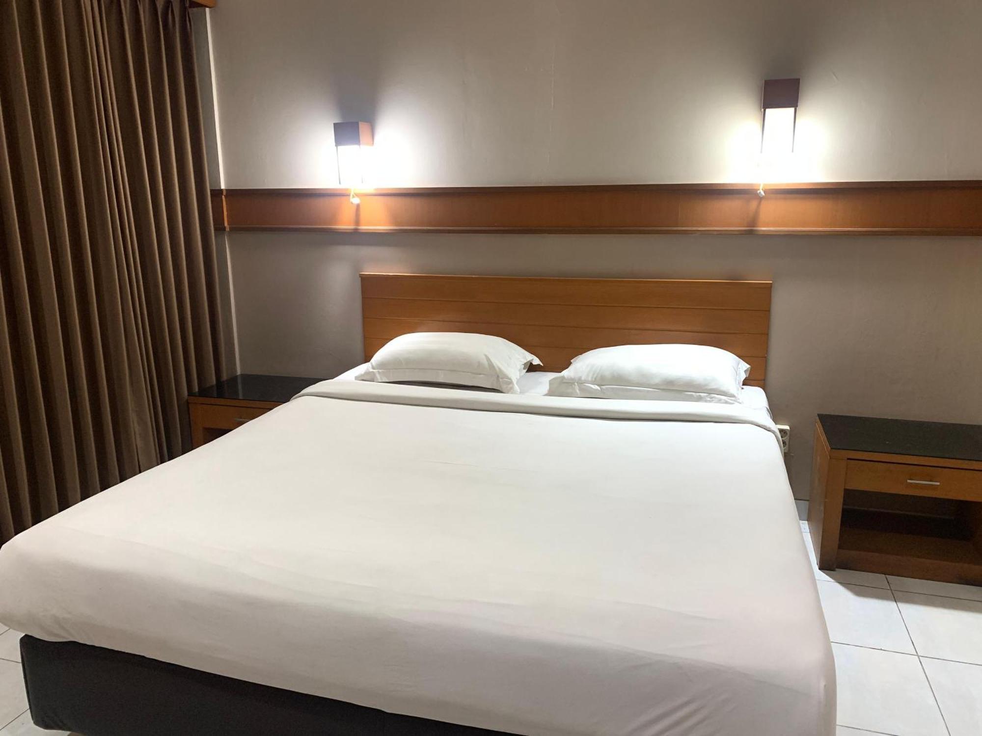 Hotel Caravan Tanah Abang Yakarta Exterior foto
