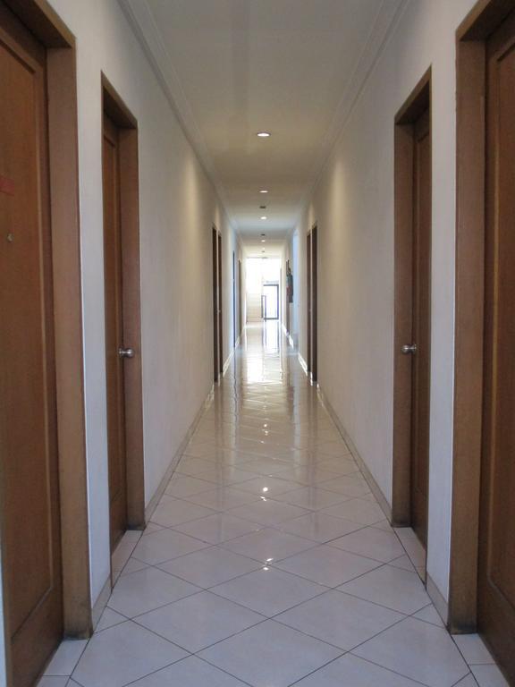 Hotel Caravan Tanah Abang Yakarta Exterior foto