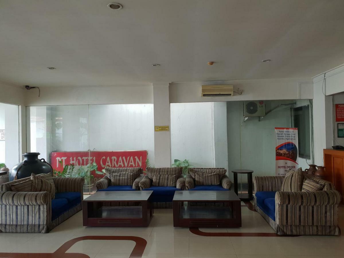 Hotel Caravan Tanah Abang Yakarta Exterior foto